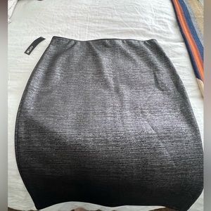 NWT Apt 9 Blk/Sil Skirt XL